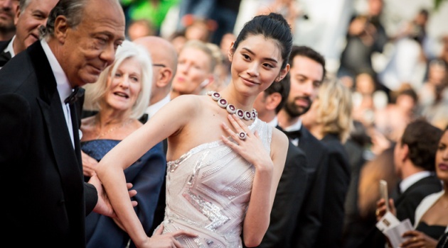 Thiên thần nội y xứ Trung đang ở mức độ báo động cho việc tập luyện tham dự Victoria's Secret Show