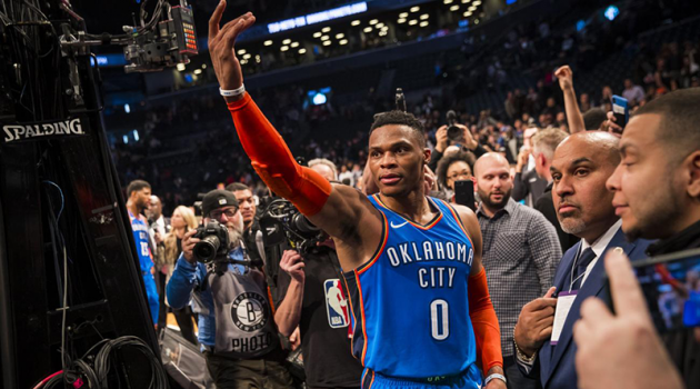 Thêm fan Jazz bị cấm cửa suốt đời vì nhục mạ Westbrook