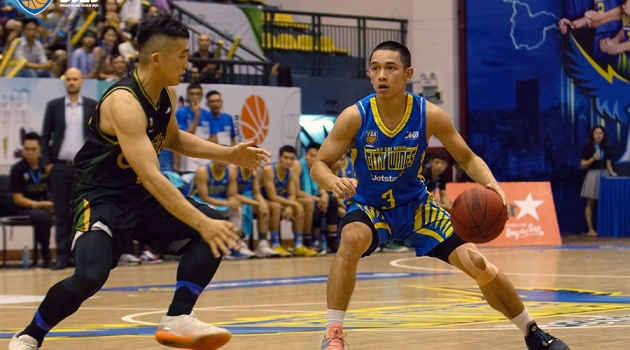 Tổng kết VBA 2019 tuần 3: Cuộc đua song mã, nhóm cuối cam go