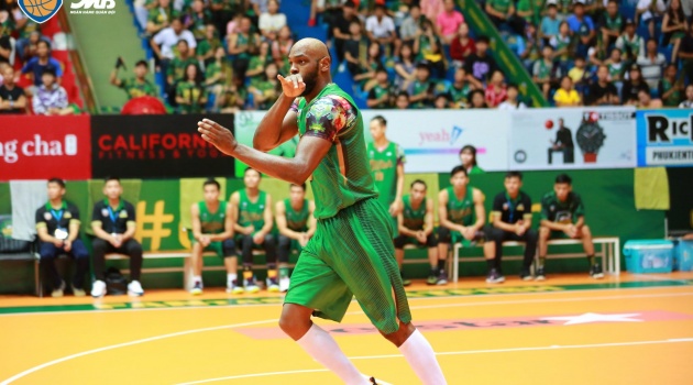 Tấn công thăng hoa, Thang Long Warriors tiến gần đến Playoff