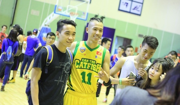 Sang Đinh ra mắt, giúp Cantho Catfish thắng đậm Hanoi Buffaloes