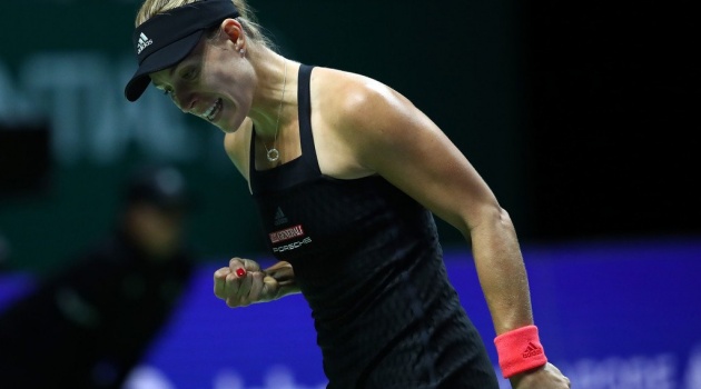 WTA Finals: Cựu số 1 thế giới thua đau kẻ đóng thế