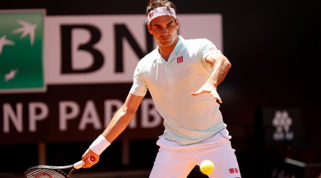 Ngược dòng kịch tính hạ Borna Coric, Roger Federer vất vả vào tứ kết Rome Masters