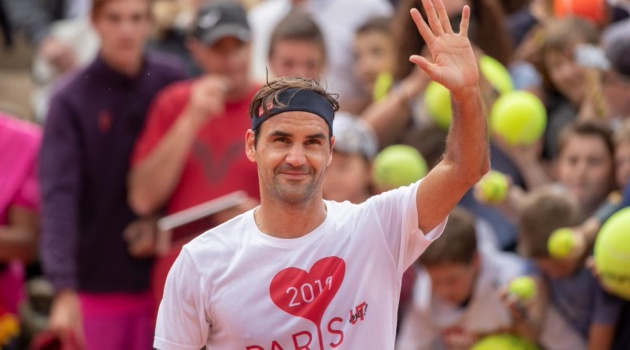 Tiêu diệt nhanh đối thủ kém 70 bậc, Roger Federer ra quân thuận lợi ở Roland Garros