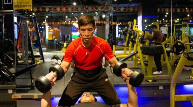 Báo Trung Quốc thương tiếc VĐV thể hình chết vì virus corona