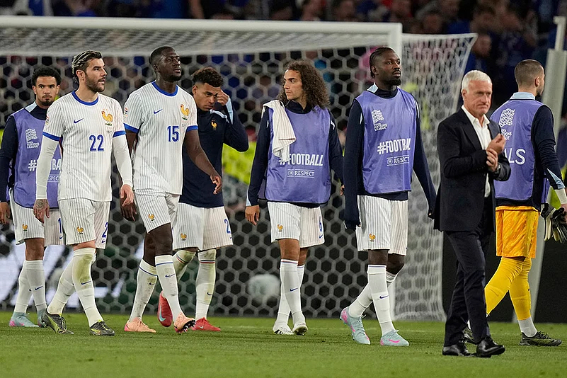 UEFA-Nations-League-soccer-Semi-final-Spain-vs-France2.jpg