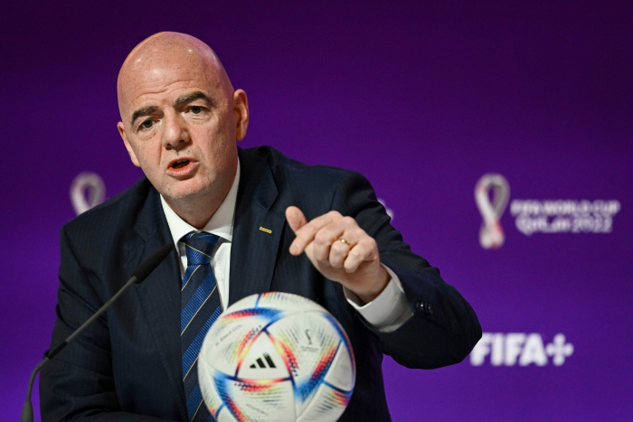 worldcup-infantino2-1-562
