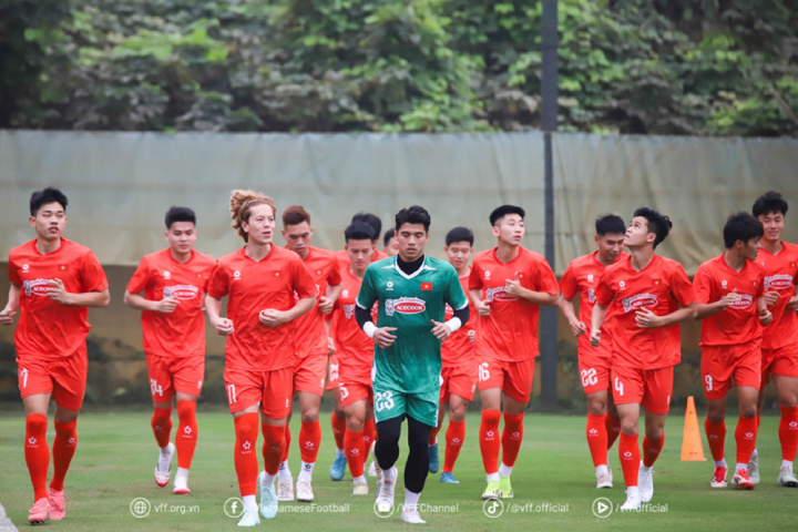 u23
