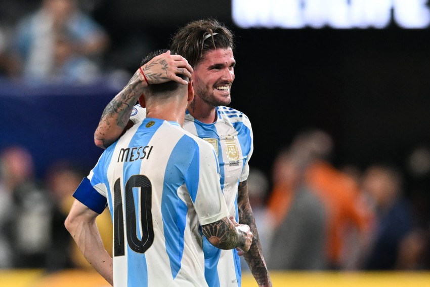 de-paul-bi-mia-mai-la-ban-than-cua-messi-moi-duoc-choi-cho-argentina-2-3785