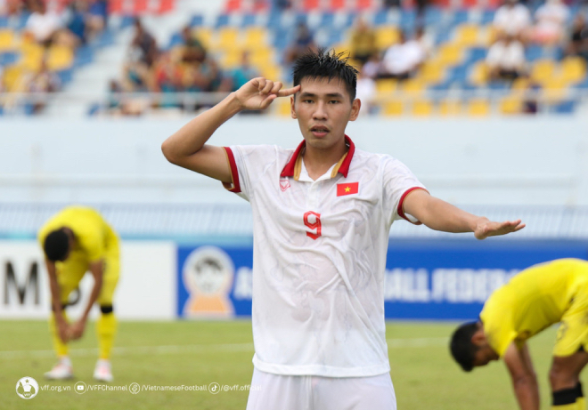 dinh-xuan-tien-2408230439-2