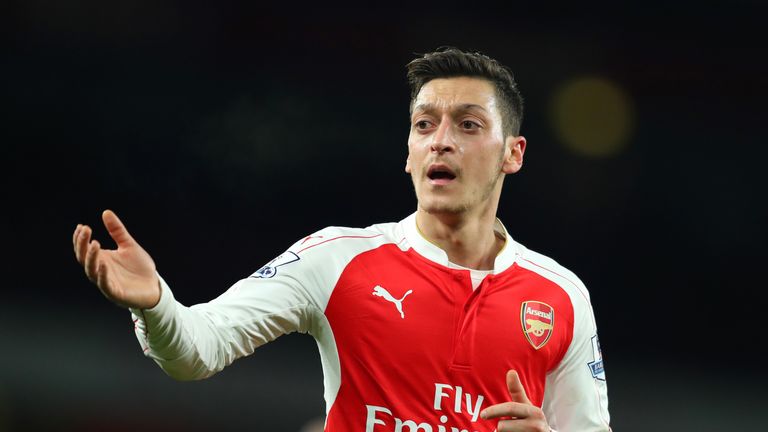 mesut-ozil-arsenal_3440465