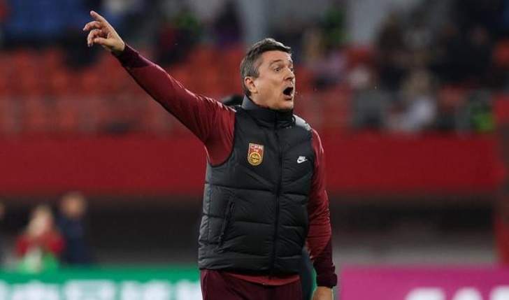 20251112_221340_j9poapsm