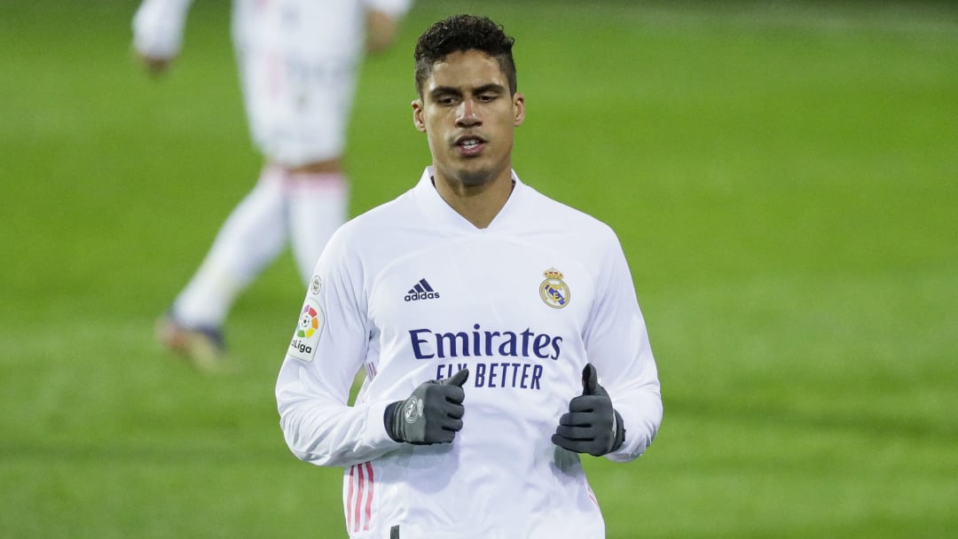 Raphael Varane có thể chọn số áo nào ở Man Utd?