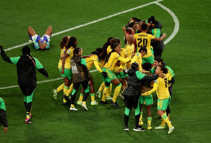 World Cup Nữ 2023: Jamaica Gây Sốc Khi Loại Brazil Ngay Vòng Bảng
