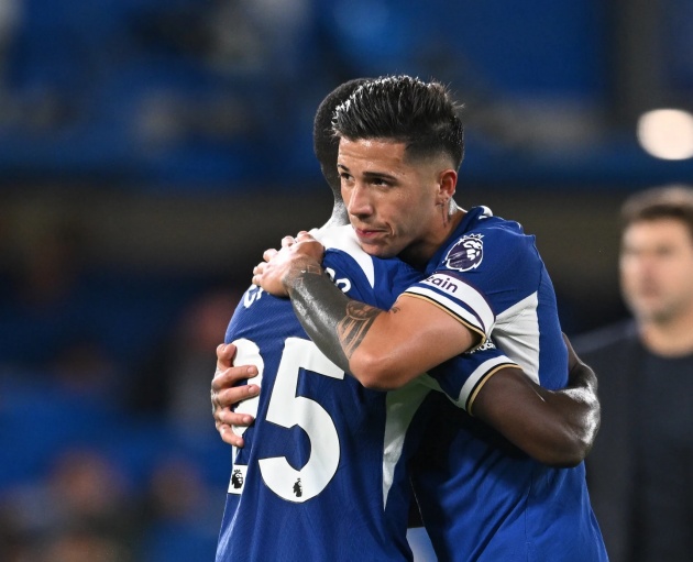 Vấn đề của Chelsea - quá thấp và quá yếu