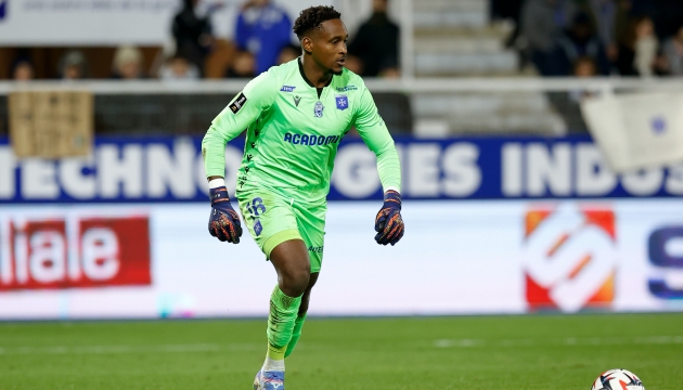Donovan Léon: Người hùng giúp Auxerre khuất phục 'ông kẹ Ligue 1' PSG