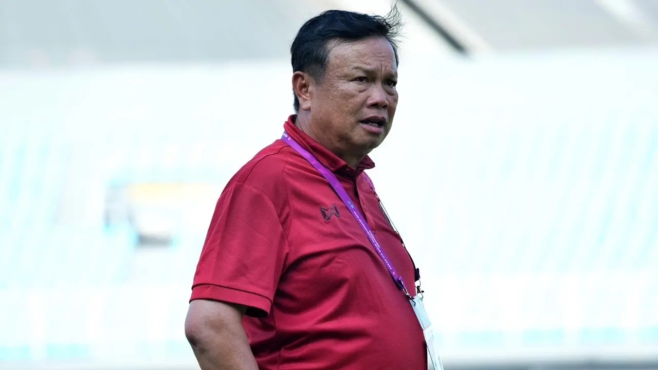 Thua ngược U17 Lào, HLV U17 Thái Lan lập tức từ chức