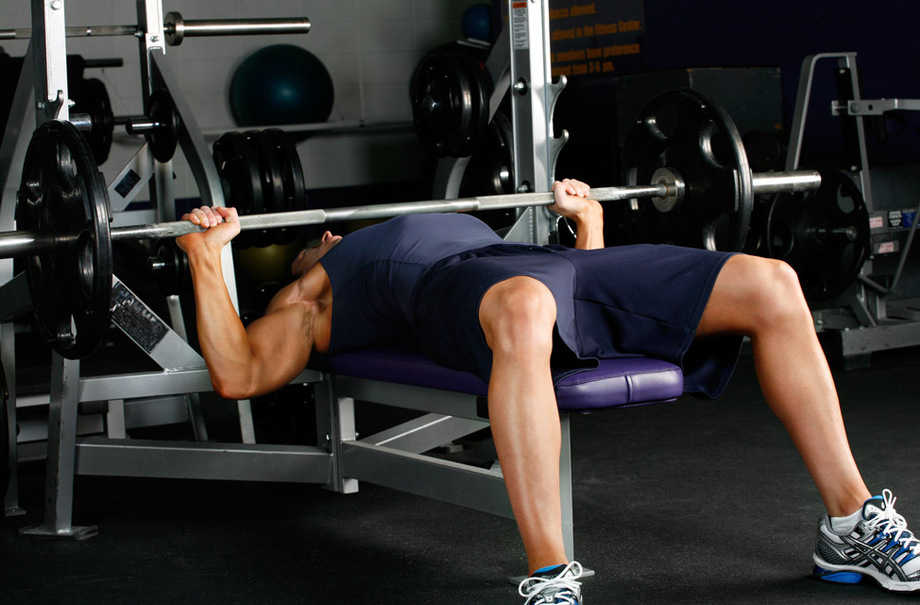 flat-bench-barbell-press-exercise-3-1