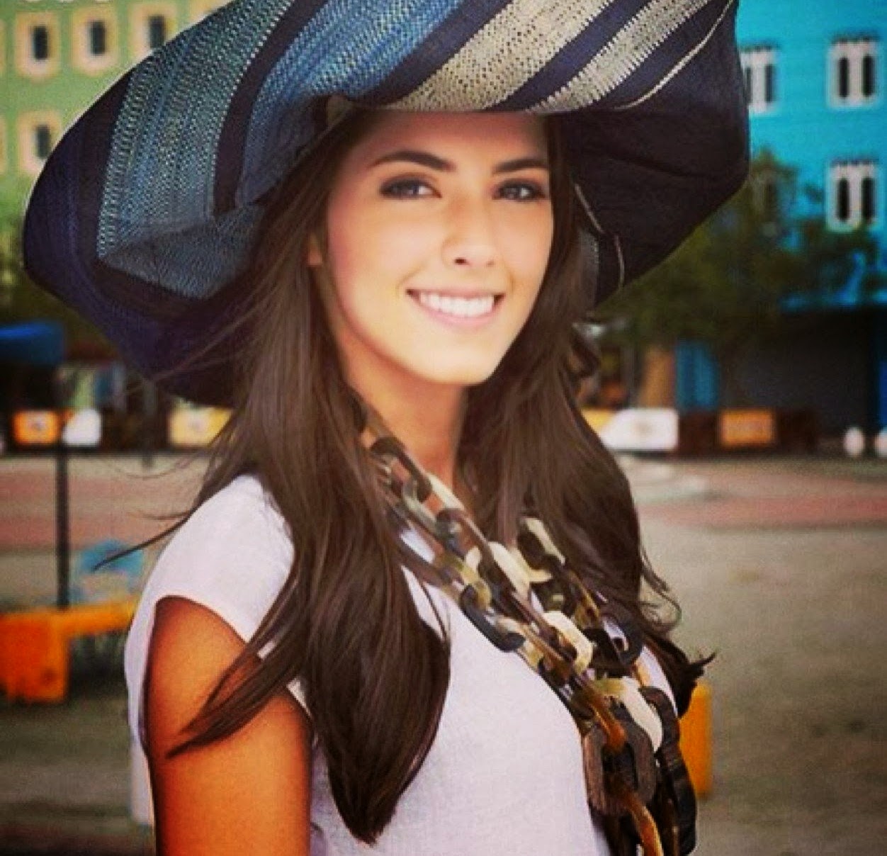 Paulina-Vega