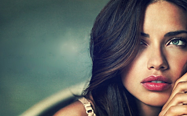 -adriana-lima-mau-noi-y-y