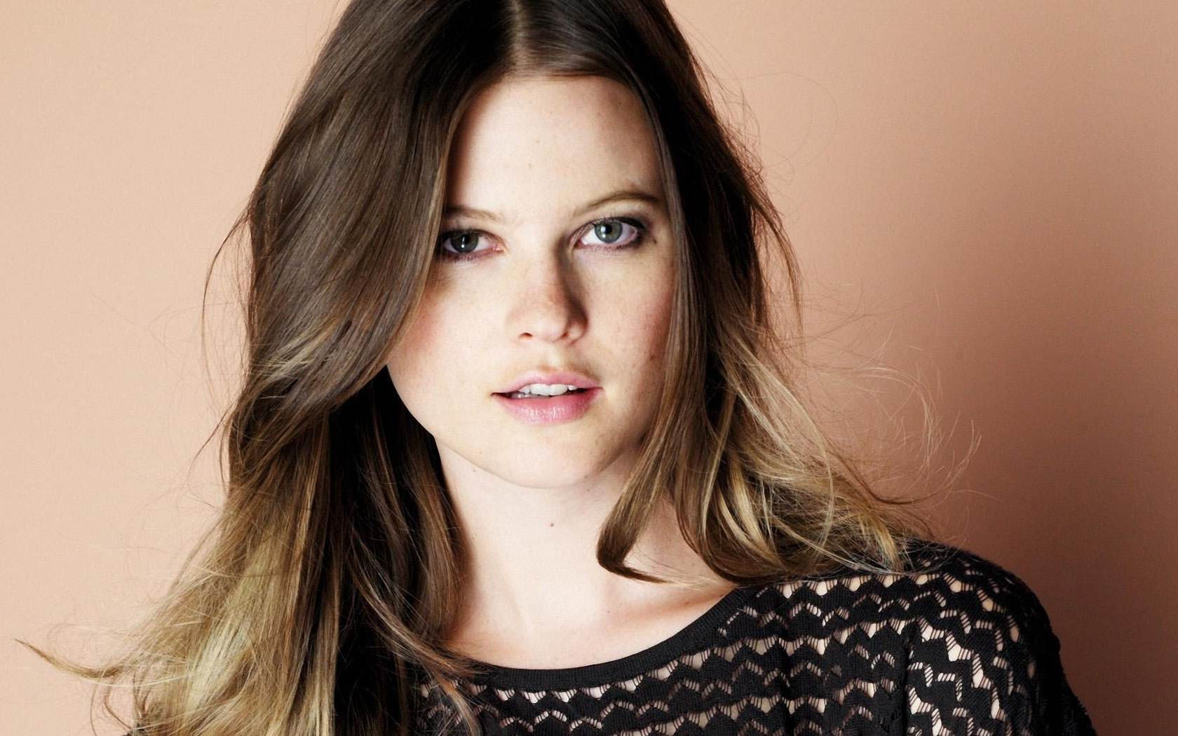 Behati-Prinsloo-Net-Worth