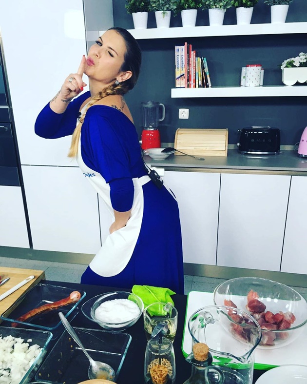 148551113756515-15802583_