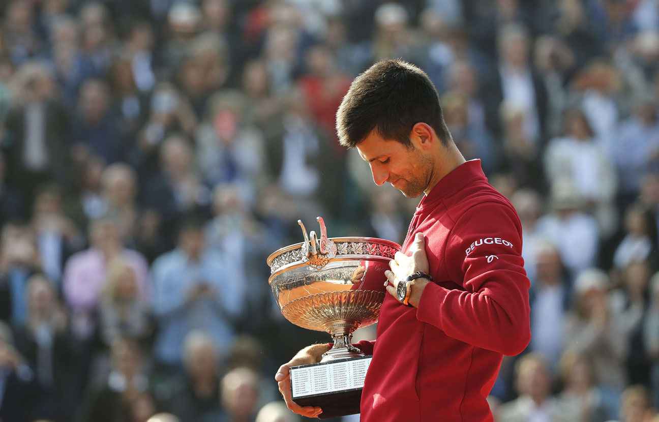 Novak-Djokovic-French-Open-Roland-Garros-2016-Seiko-Astron-GPS-Solar-Dual-Time-Novak-Djokovic-Limited-Edition-2