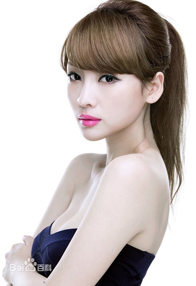 14898143525309-li---u-nha