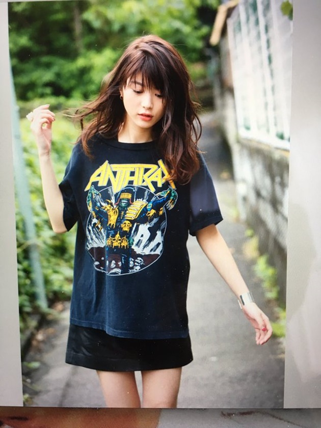 1490767520152-cjoltpxukae