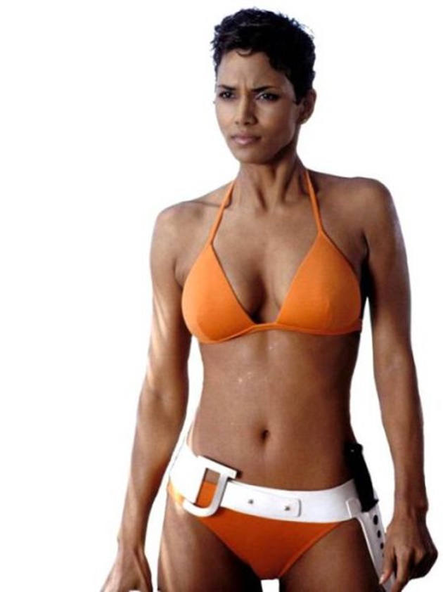 a_very_sexy_halle_berry_a