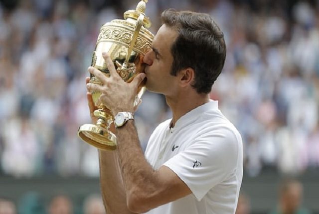 Wimbledon-2017-Roger-Federer-Defeats-Marin-Cilic-To-Win-Record-Eighth-Title-640x431