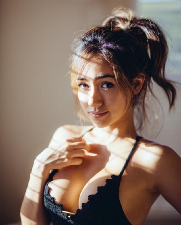 Cap-tuyet-le-dep-xuat-sac