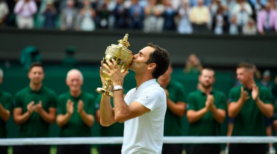 Federer-champ-Wimbledon-2017-540x300