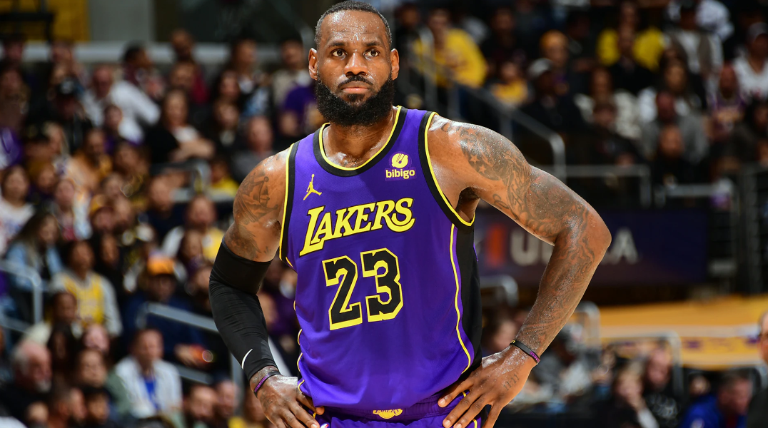 Lebron James có quyết định với Lakers, Raptors trao hợp đồng 5 năm 175 ...