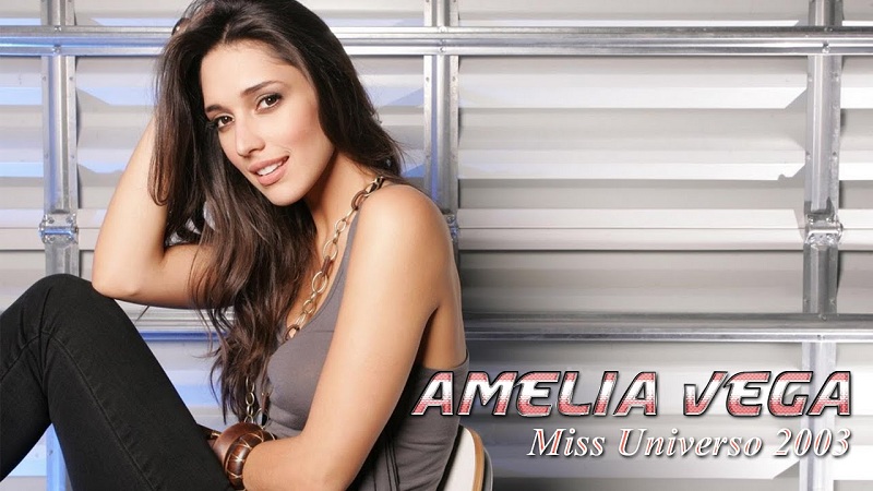 Amelia-Vega-07