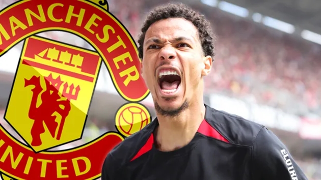 Hugo Ekitike Man Utd 02