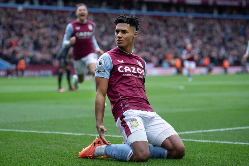 Ollie Watkins 01