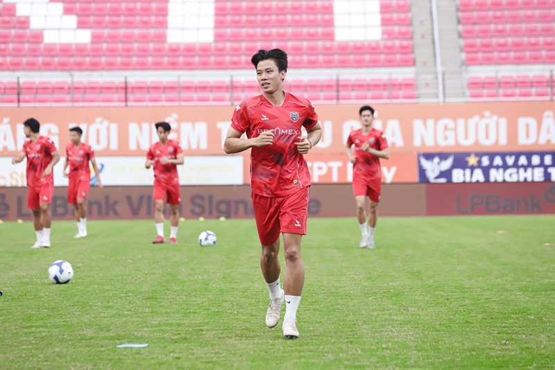 Que-Ngoc-Hai-BD-02
