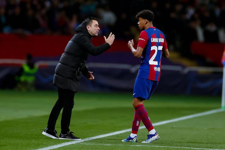 Lamine Yamal Xavi 01