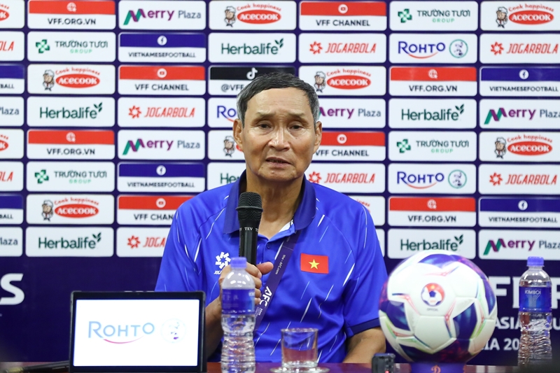 Mai Duc Chung 02