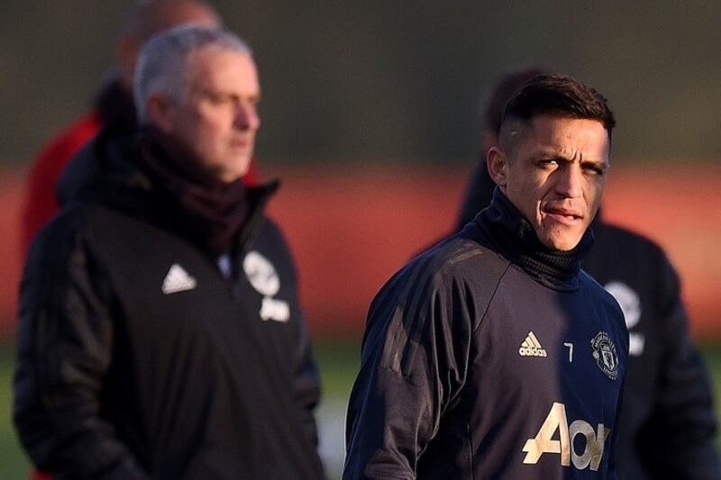 Alexis Sanchez Jose Mourinho Fenerbahce 01
