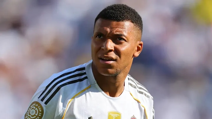 Kylian Mbappe 02
