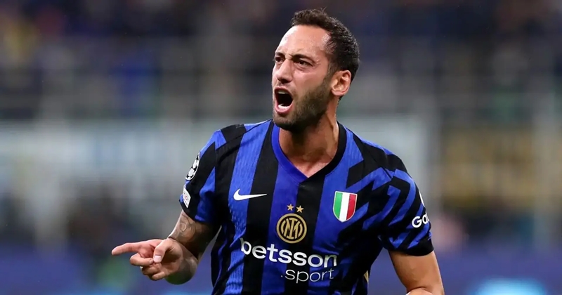 Hakan Calhanoglu 03