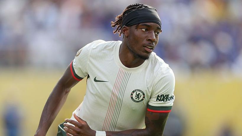 Noni Madueke 10