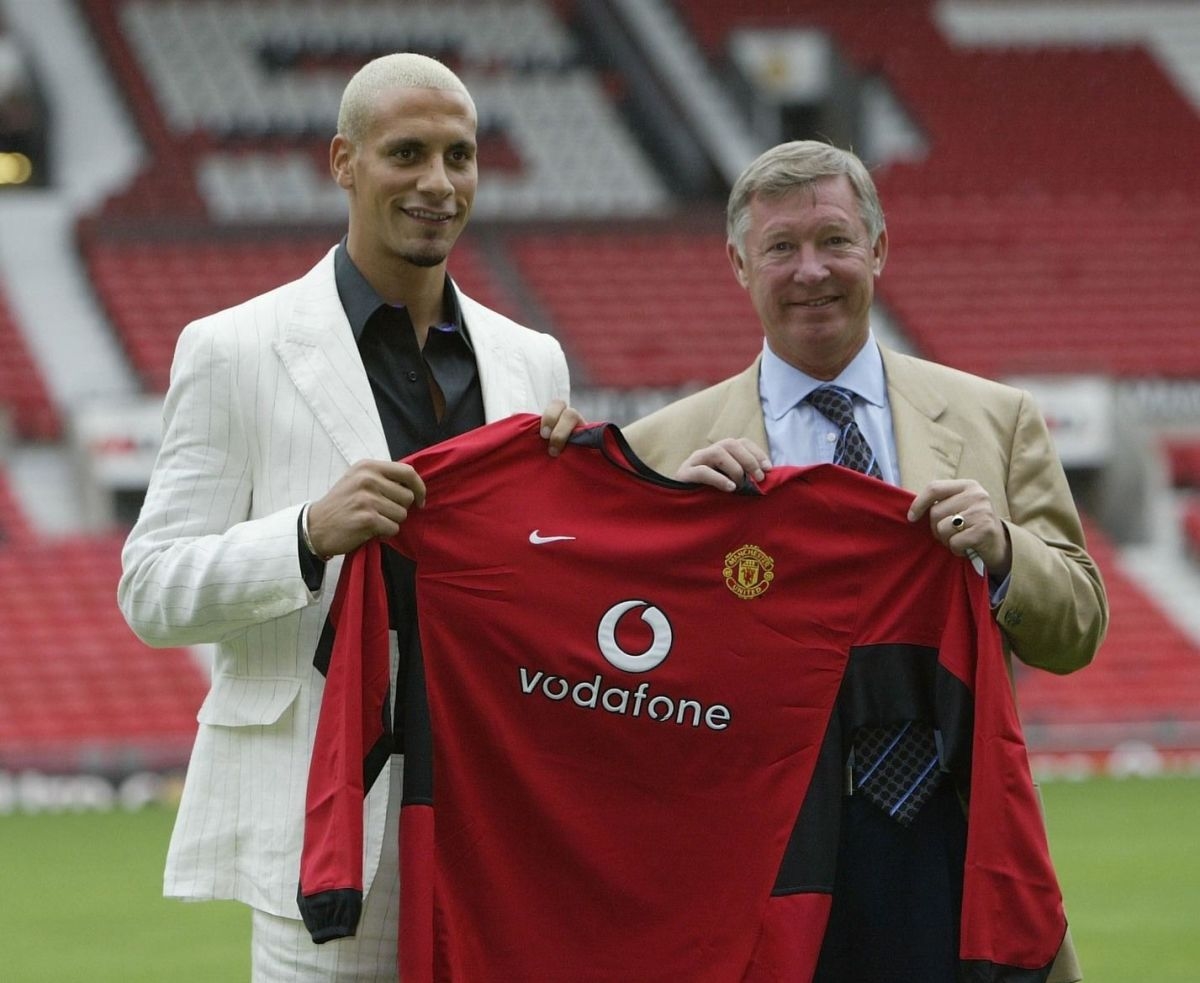 Rio Ferdinand to Man utd 01