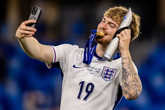 Harvey Elliott 05