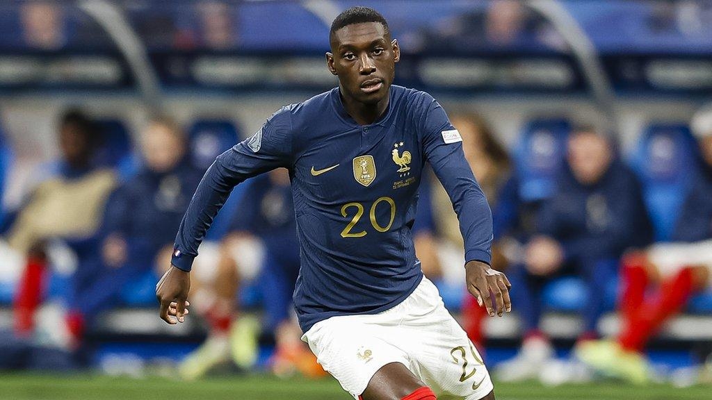 Randal Kolo Muani 03