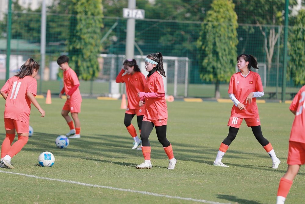 U16 nu VN 02