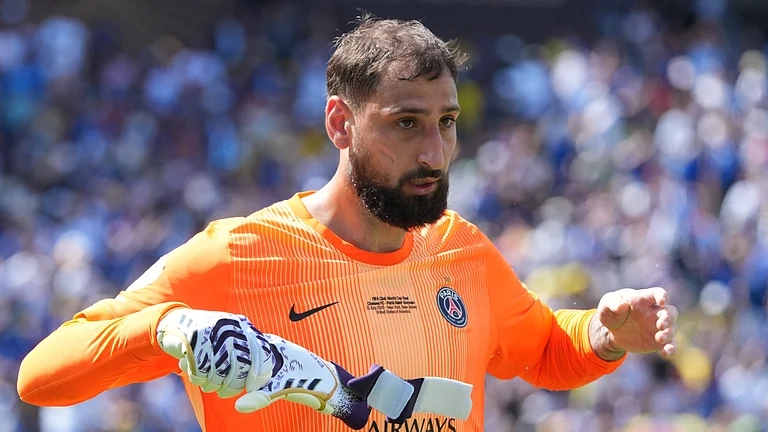 Gianluigi Donnarumma 08
