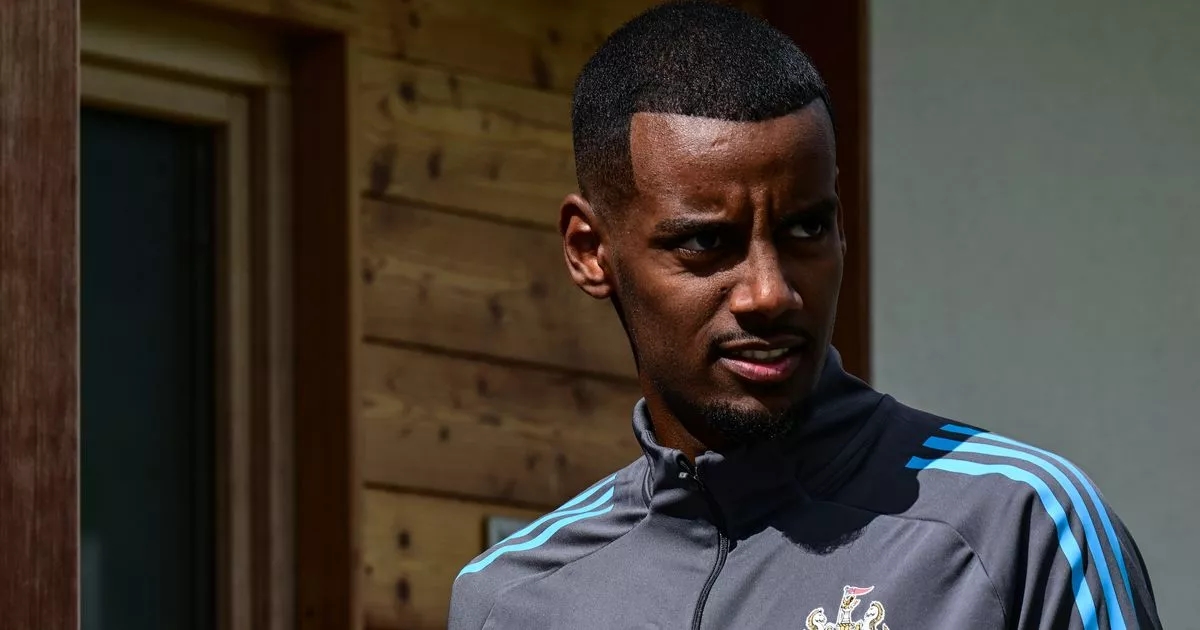 Alexander Isak 14